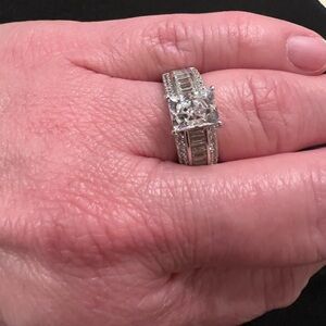 Elegant Silver and Cz Women's Ring